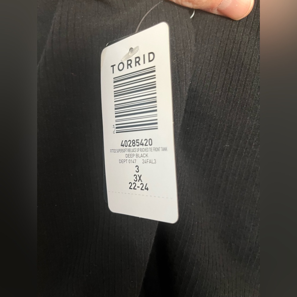 Torrid NWT super soft ribbed sleeveless shirt. Black. 3X - Picture 6 of 7
